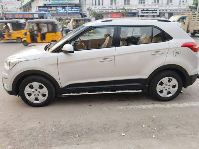 https://images10.gaadi.com/usedcar_image/4538664/original/processed_024683ef080f0b83161fa2a12e7b9a63.jpg?imwidth=6402