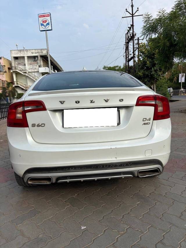 https://images10.gaadi.com/usedcar_image/4538667/original/processed_994b647fed210d2aa22534bd0c84cd33.jpg?imwidth=6401