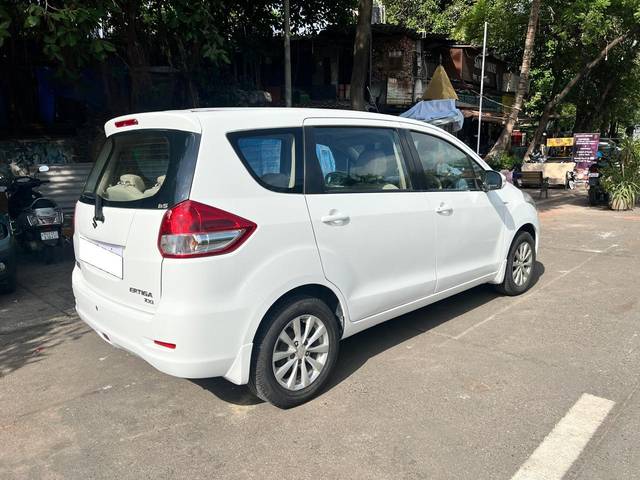https://images10.gaadi.com/usedcar_image/4538693/original/processed_f5cc4243561ff020700d164f3fa8ea86.jpg?imwidth=6402