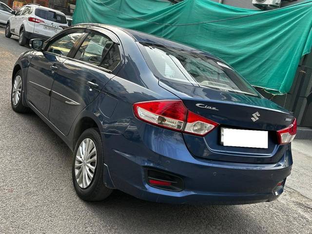 https://images10.gaadi.com/usedcar_image/4538702/original/processed_9db2839c81048fb47f54676cc0b8b749.jpg?imwidth=6401
