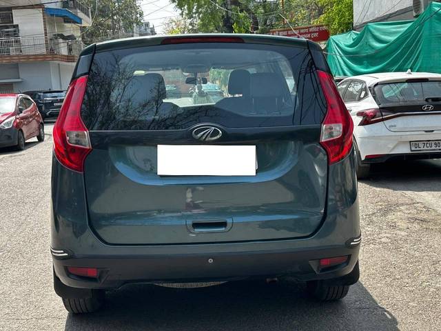 https://images10.gaadi.com/usedcar_image/4538711/original/processed_62c9c56971fe62a5a32d5562c5e6abf3.jpg?imwidth=6401