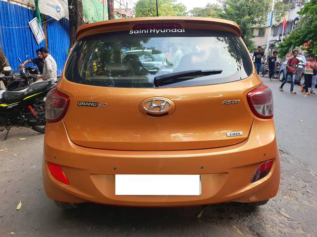 https://images10.gaadi.com/usedcar_image/4538739/original/processed_01447e889fcc5332bdfe16436cded345.jpg?imwidth=6402