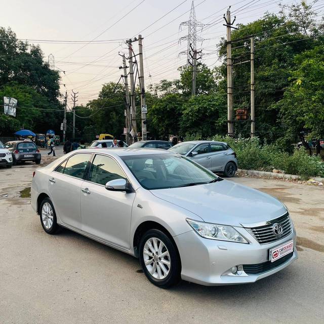 https://images10.gaadi.com/usedcar_image/4538741/original/processed_3557136cef8f2125b088f1cef2a4a004.jpg?imwidth=6400
