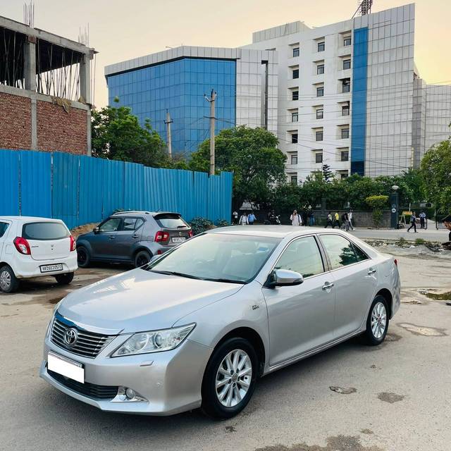https://images10.gaadi.com/usedcar_image/4538741/original/processed_473a05e1a874f4e614692215e0ec7b02.jpg?imwidth=6402