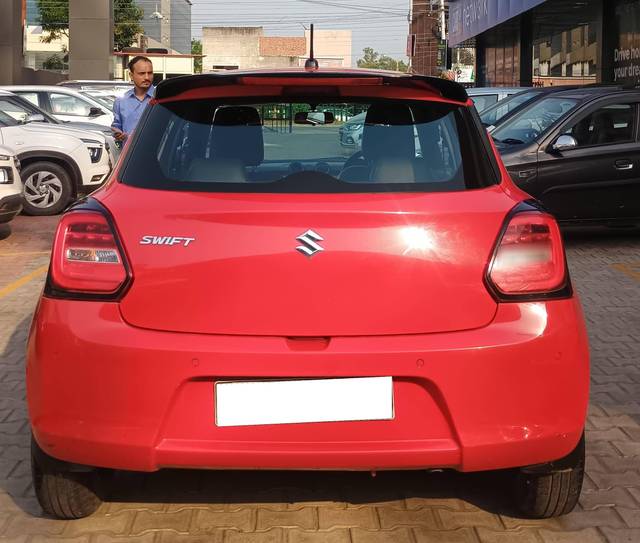 https://images10.gaadi.com/usedcar_image/4538758/original/processed_41df6c26e14593f964c7b500e671dfc8.jpg?imwidth=6401