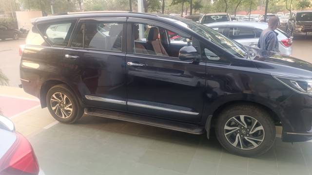 https://images10.gaadi.com/usedcar_image/4538763/original/4b076e93-2180-466a-a8ba-0d59f5ad0c3d.jpg?imwidth=6400