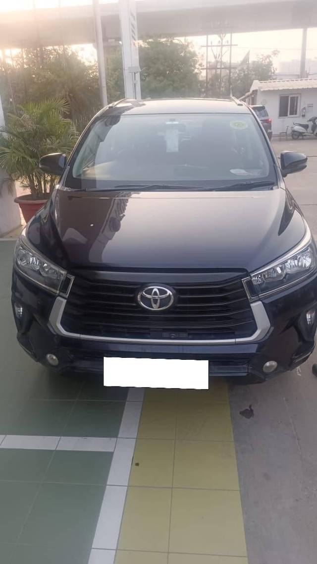 https://images10.gaadi.com/usedcar_image/4538763/original/processed_f935a2fc-cf71-43dc-b242-9618231faa65.jpg?imwidth=6402
