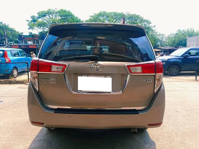 https://images10.gaadi.com/usedcar_image/4538839/original/processed_0489460868b23dbb6ab8faac09bbf08e.jpeg?imwidth=6401
