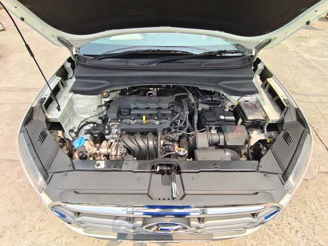 https://images10.gaadi.com/usedcar_image/4538842/original/efeed06ec23d97fa2d61749e52a4e070.jpeg?imwidth=6402