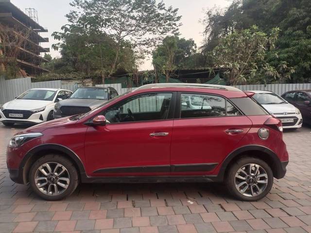 https://images10.gaadi.com/usedcar_image/4538855/original/processed_783ab05081f6e42a6014ff0c7069ed81.jpg?imwidth=6401