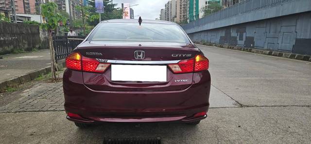 https://images10.gaadi.com/usedcar_image/4538861/original/processed_8a166aeca5127b9e585109970e11528a.jpeg?imwidth=6401