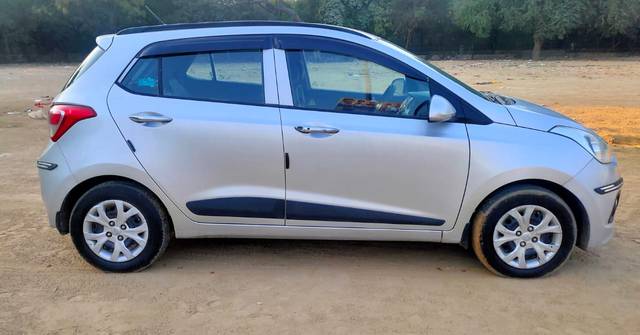 https://images10.gaadi.com/usedcar_image/4538871/original/8e4d3fc92e7ce5d95b8cff530bbaae0f.jpg?imwidth=6401