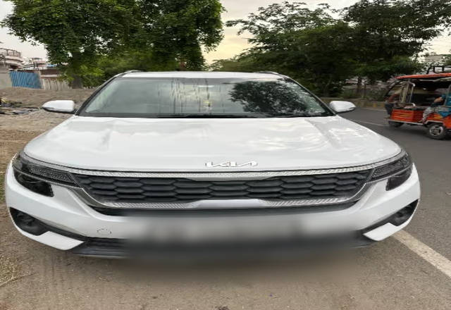 https://images10.gaadi.com/usedcar_image/4538883/original/eaf4ef6b-6bdb-4dd9-aa5f-62f02de1b1a5.?imwidth=6400