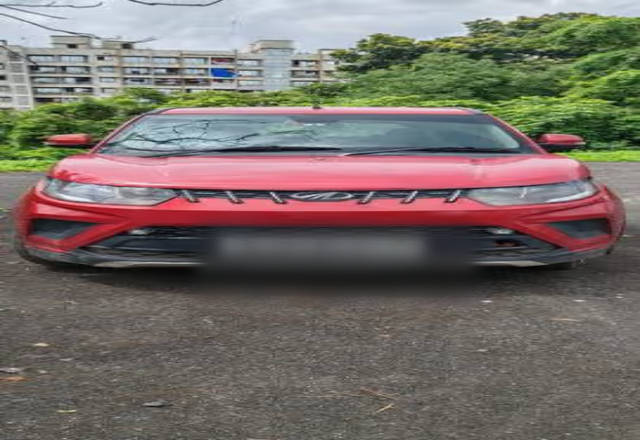 https://images10.gaadi.com/usedcar_image/4538947/original/b3b08ac5-c593-4e09-a5bc-48e03c30afd4.?imwidth=6402