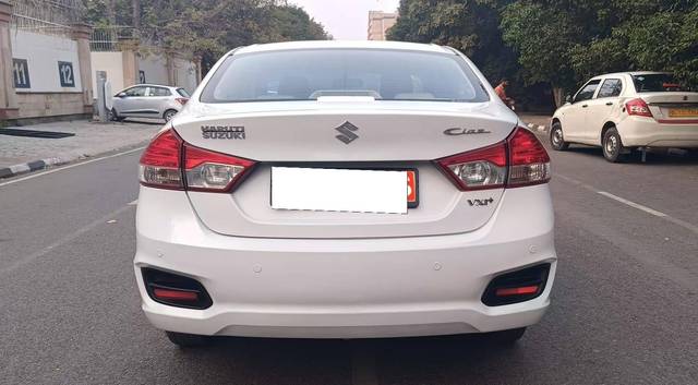 https://images10.gaadi.com/usedcar_image/4538950/original/processed_5c654eebd1d757b230970504ffc35a3f.jpg?imwidth=6402