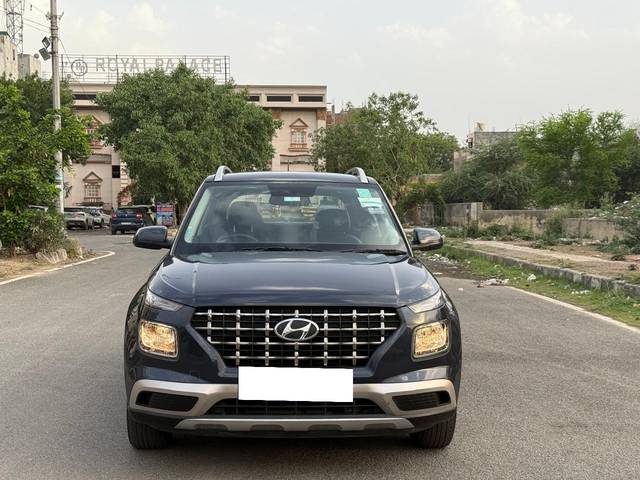 https://images10.gaadi.com/usedcar_image/4538962/original/processed_b6b116728476c9117c7af2ff5d9b0ec9.jpg?imwidth=6400