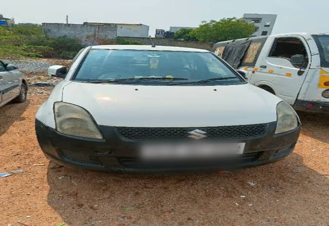 https://images10.gaadi.com/usedcar_image/4538964/original/b65cbeb2-65ea-4bdb-8567-c901c03e8cac.?imwidth=6400