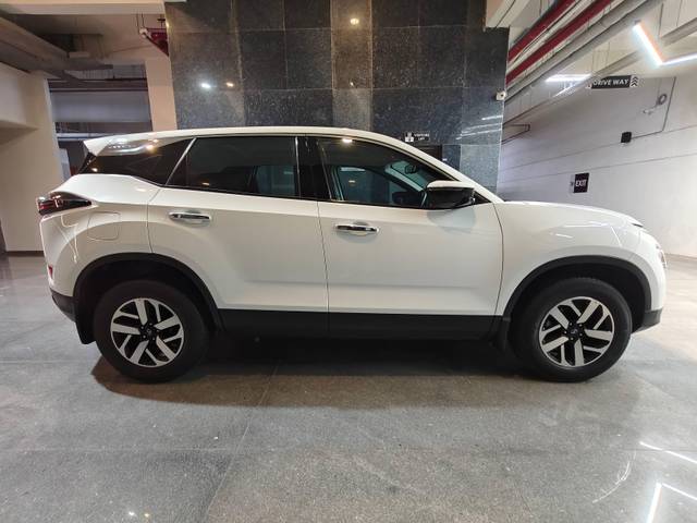 https://images10.gaadi.com/usedcar_image/4538965/original/processed_b53c6b8cad431ac1a29a071da7d63fe9.jpg?imwidth=6401