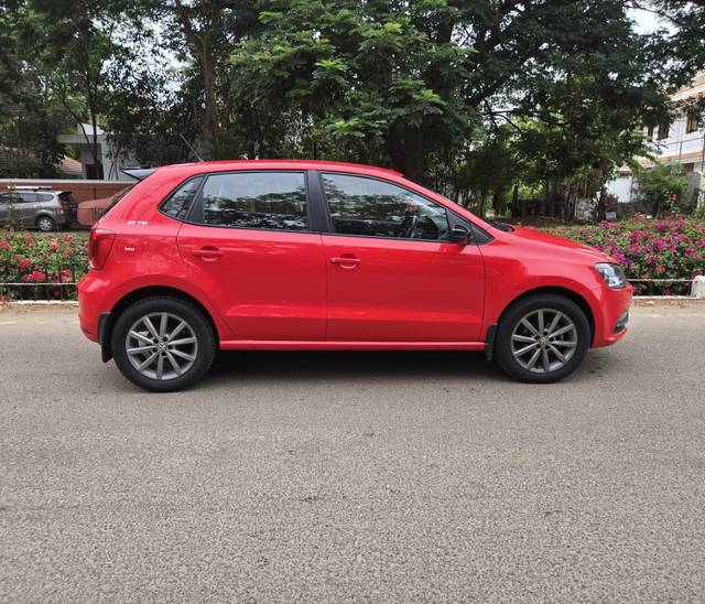 https://images10.gaadi.com/usedcar_image/4538966/original/processed_8bf12e684d052ac7b95d39057758e985.jpg?imwidth=6401
