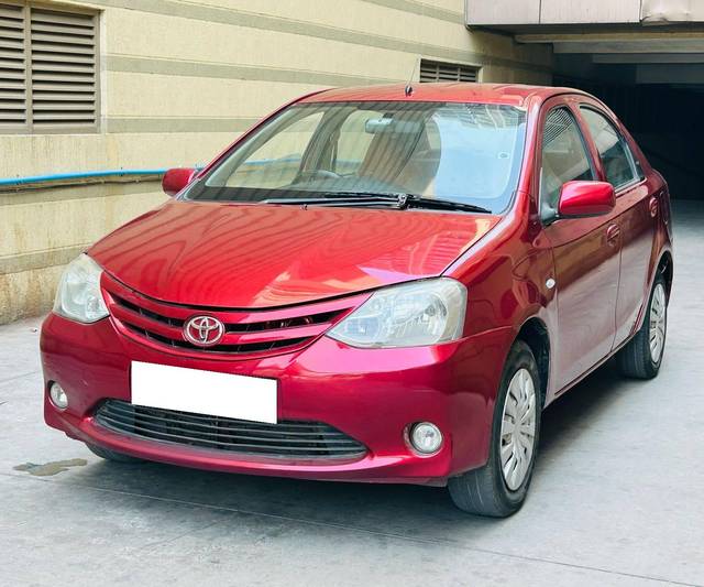https://images10.gaadi.com/usedcar_image/4538981/original/processed_df60c8798e2461c3788293a037a042eb.jpg?imwidth=6402