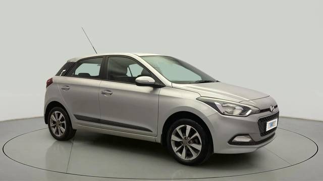 https://images10.gaadi.com/usedcar_image/4539003/original/ff84fd945896005ff53d5ff735644b8d.jpg?imwidth=6400