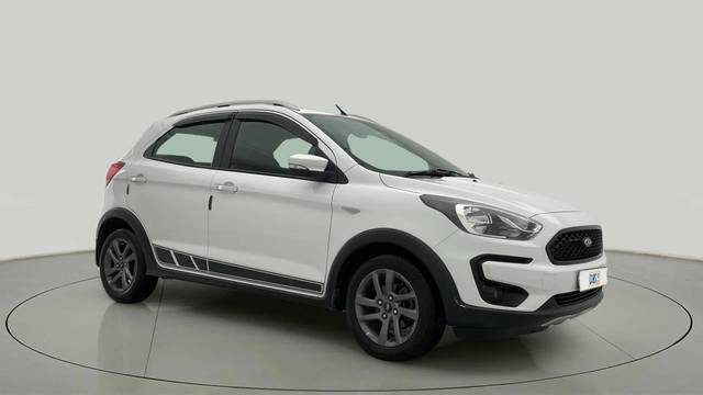 https://images10.gaadi.com/usedcar_image/4539008/original/b016b2efd2bef7fba9e9220fcc4b890d.jpg?imwidth=6400