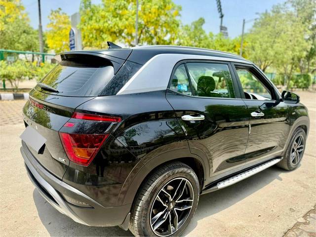 https://images10.gaadi.com/usedcar_image/4539065/original/processed_997d9cdcbbffc534394012b872e8f5ef.jpg?imwidth=6402