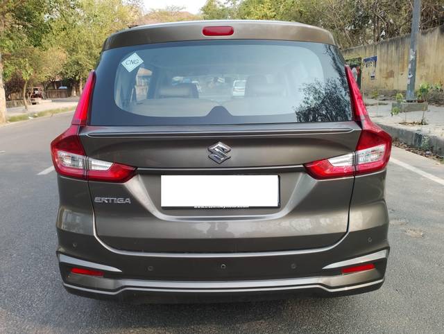 https://images10.gaadi.com/usedcar_image/4539067/original/processed_93b51fbf55e676cdef18d0d3ea879e7f.jpg?imwidth=6402