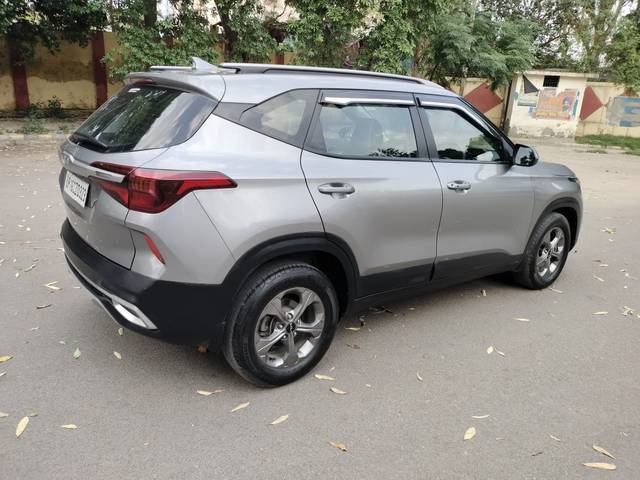 https://images10.gaadi.com/usedcar_image/4539070/original/b8e5ca527363e4479d14f20afbe2cb56.jpg?imwidth=6402