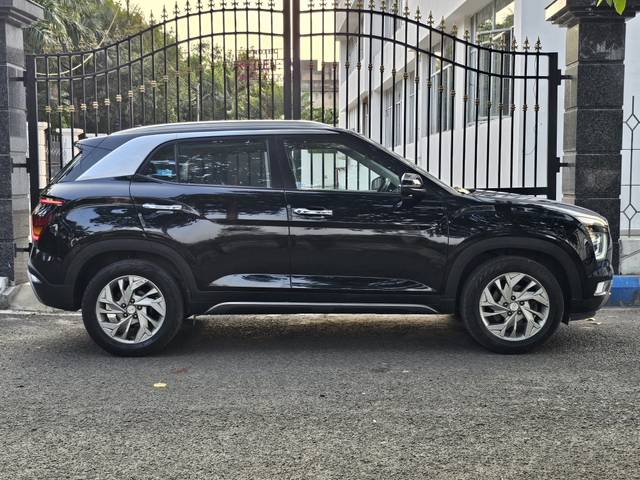 https://images10.gaadi.com/usedcar_image/4539085/original/3af9606b146c7aa3c8464ef301ba1087.jpg?imwidth=6401