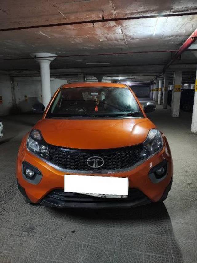 https://images10.gaadi.com/usedcar_image/4539087/original/processed_cb469352-2dbe-4aaf-a4d7-f805a4802f29.jpg?imwidth=6402
