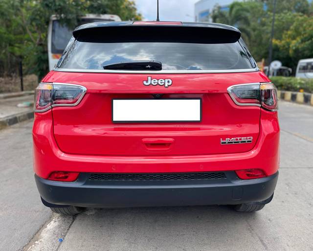 https://images10.gaadi.com/usedcar_image/4539088/original/processed_a03fdce887b5f6f5dd3df4ff36929406.jpg?imwidth=6402