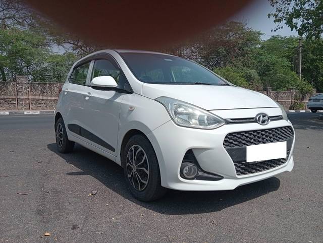 https://images10.gaadi.com/usedcar_image/4539107/original/processed_1d37b39c680e53da9d25b500e468b759.jpg?imwidth=6400