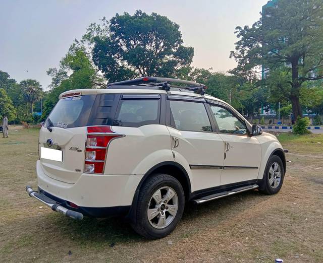 https://images10.gaadi.com/usedcar_image/4539127/original/processed_b4ed46d4bfdd7a559adde27cd1d3bcac.jpg?imwidth=6402