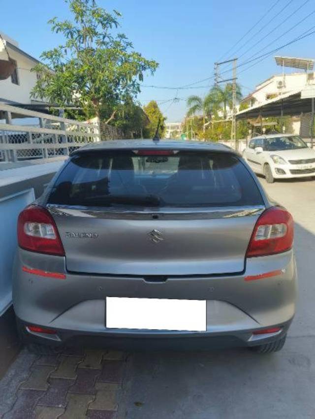 https://images10.gaadi.com/usedcar_image/4539146/original/processed_5223d64e-44b5-4afe-9ff3-382f3935c634.jpg?imwidth=6401