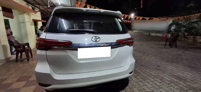 https://images10.gaadi.com/usedcar_image/4539155/original/processed_1487d407-7d05-4732-961a-03e4d841c890.jpg?imwidth=6401