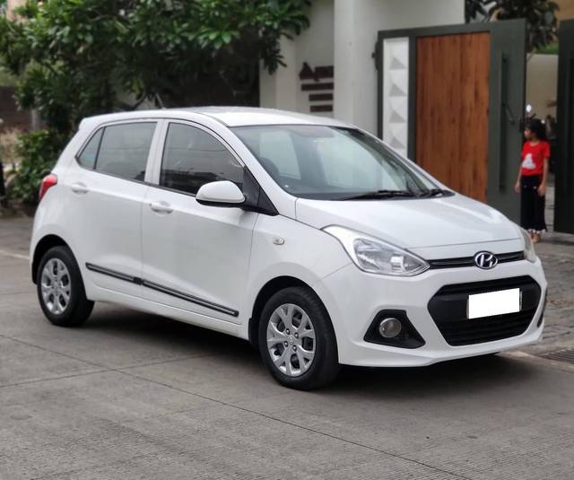 https://images10.gaadi.com/usedcar_image/4539172/original/processed_fe9ed82692a7457673c6b9bc80945734.jpg?imwidth=6400
