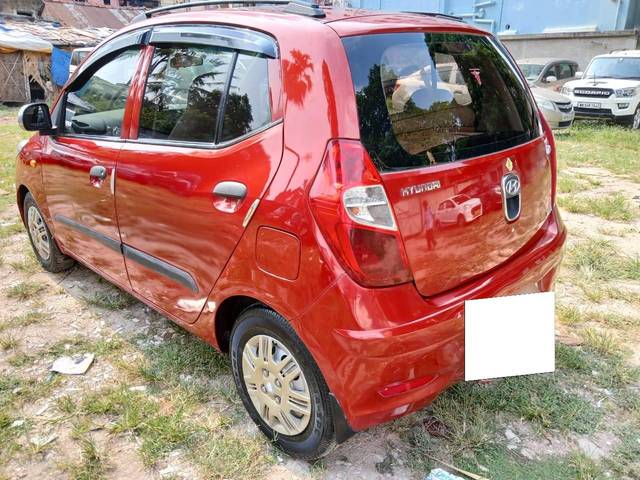 https://images10.gaadi.com/usedcar_image/4539177/original/processed_58366b156b8124d1af6f1cd1f7722d9c.jpg?imwidth=6402