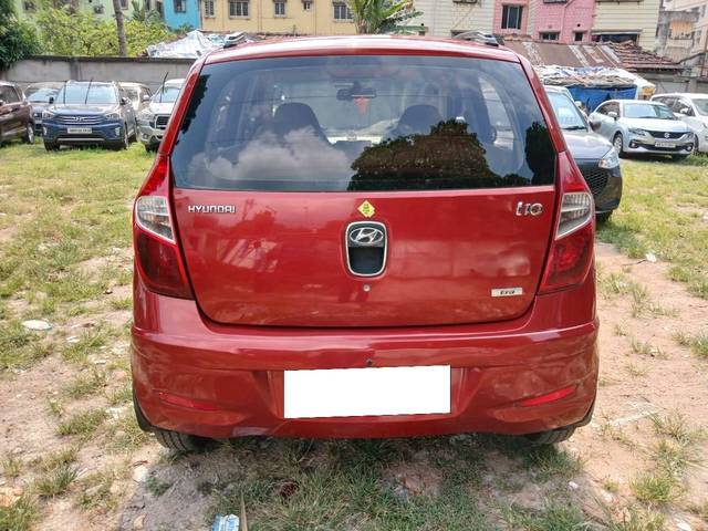 https://images10.gaadi.com/usedcar_image/4539177/original/processed_b008595dcd2477b665c43532a5217a86.jpg?imwidth=6401