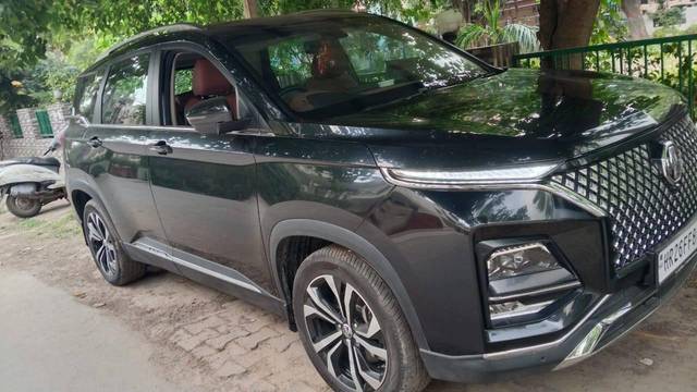 https://images10.gaadi.com/usedcar_image/4539196/original/processed_375fa59ba36639de29090354a184316d.jpg?imwidth=6400