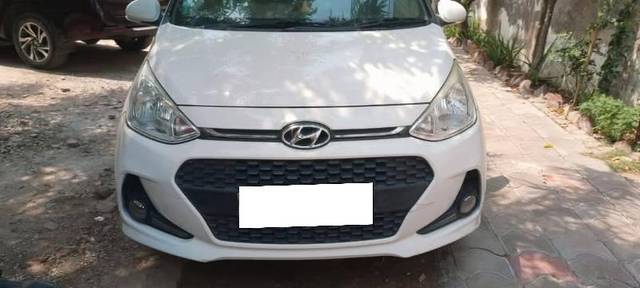 https://images10.gaadi.com/usedcar_image/4539205/original/processed_38418fde-bf31-44f4-9c31-16af715839bf.jpg?imwidth=6400