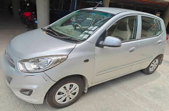 https://images10.gaadi.com/usedcar_image/4539227/original/e49b9c64-6fc7-4b71-80a1-8a243998e42f.png?imwidth=6400