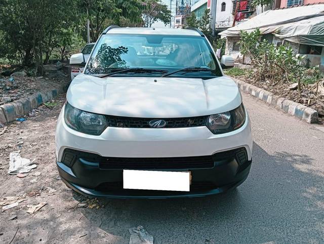 https://images10.gaadi.com/usedcar_image/4539258/original/processed_b221b819915a8fe9053872886507671a.jpg?imwidth=6402