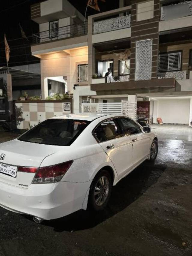 https://images10.gaadi.com/usedcar_image/4539272/original/processed_3cb09f31-ecb0-44de-8097-ebdf68378666.jpg?imwidth=6401