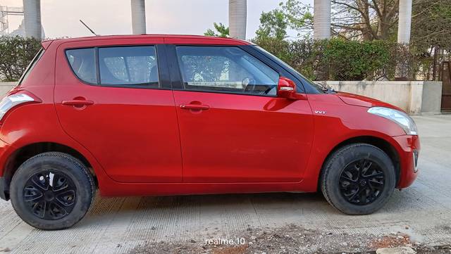 https://images10.gaadi.com/usedcar_image/4539284/original/processed_41c86d4c1111d73a3ef0115c7603a29f.jpg?imwidth=6401