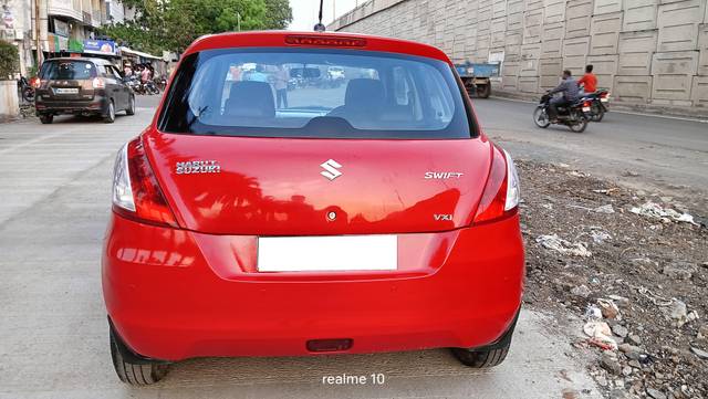 https://images10.gaadi.com/usedcar_image/4539284/original/processed_4f51f78089295b982fe1d5bc50876a0f.jpg?imwidth=6402