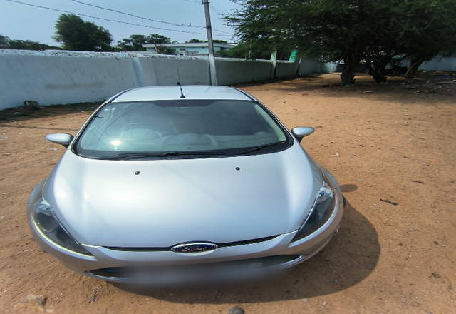https://images10.gaadi.com/usedcar_image/4539310/original/7e0af40e-da2e-475f-b334-1c73c6ae11b3.?imwidth=6400
