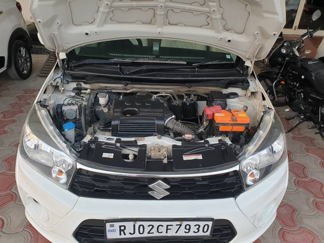 https://images10.gaadi.com/usedcar_image/4539335/original/1ddf22baf88ed10a0185c79ef8d41593.jpg?imwidth=6402