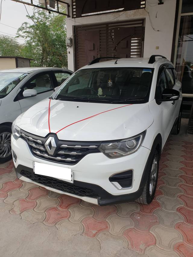 https://images10.gaadi.com/usedcar_image/4539338/original/processed_4397704b6ab857146c30b6931a8ec720.jpg?imwidth=6400