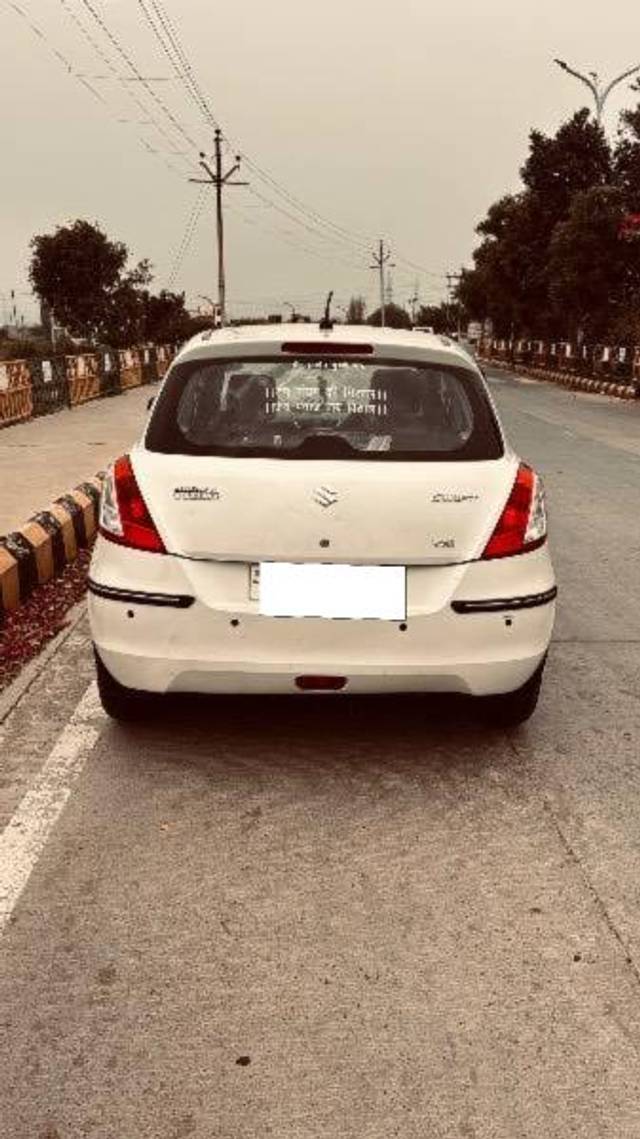 https://images10.gaadi.com/usedcar_image/4539339/original/processed_14130d5a-d07e-48e8-9ad9-224aaed18928.jpeg?imwidth=6401
